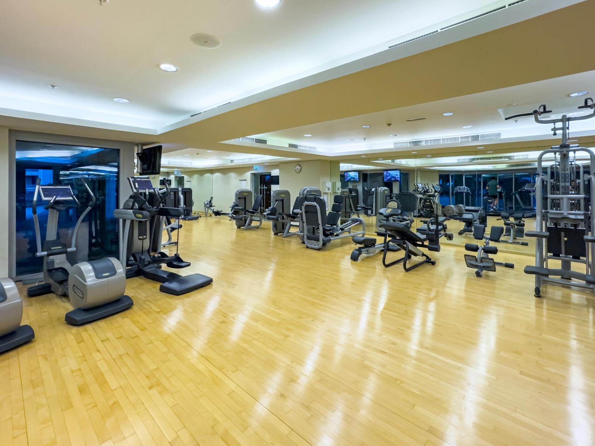 4 Bhk In Downtown With Iconic Burj Khalifa Views, 2 Minutes Walk To Mall * Dubai