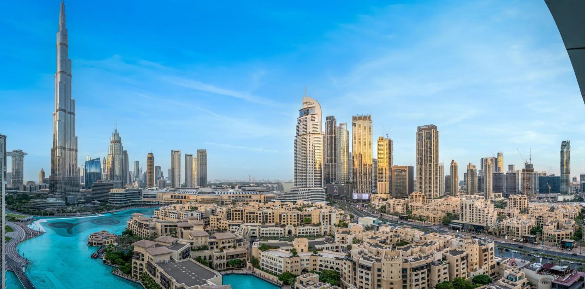 Apartment 4 Bhk In Downtown With Iconic Burj Khalifa Views, 2 Minutes Walk To Mall