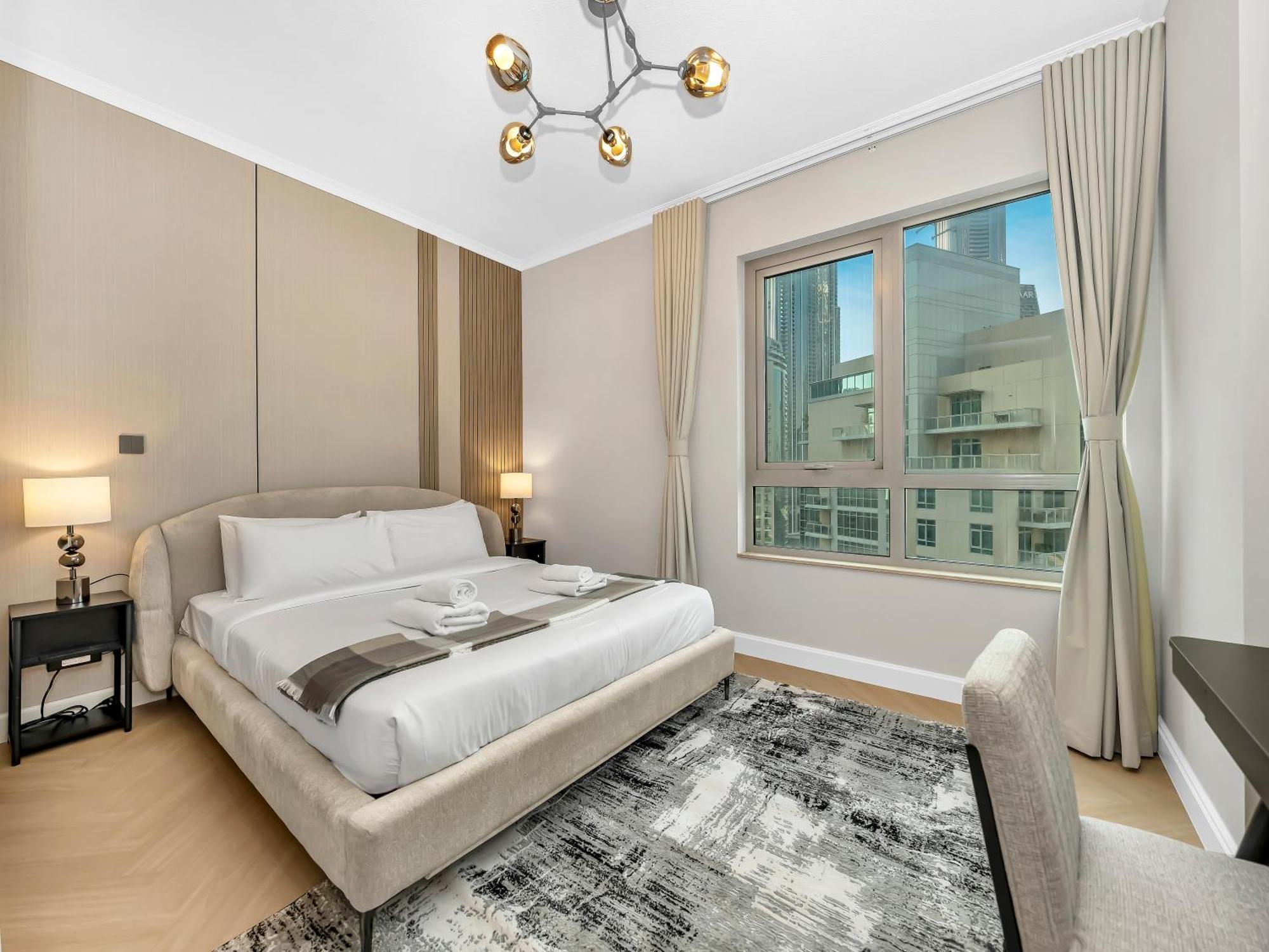 4 Bhk In Downtown With Iconic Burj Khalifa Views, 2 Minutes Walk To Mall Dubai