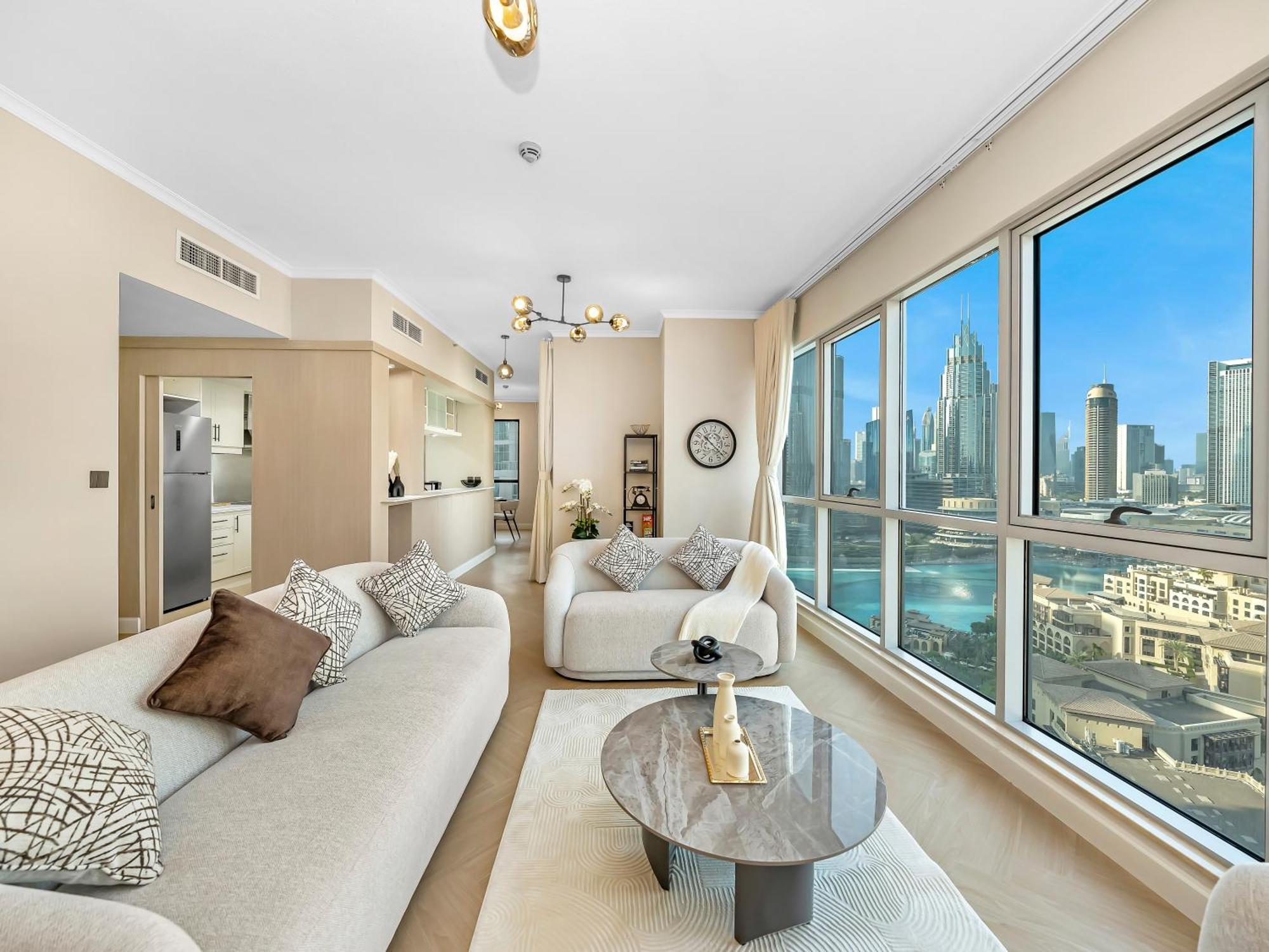 Apartment 4 Bhk In Downtown With Iconic Burj Khalifa Views, 2 Minutes Walk To Mall *