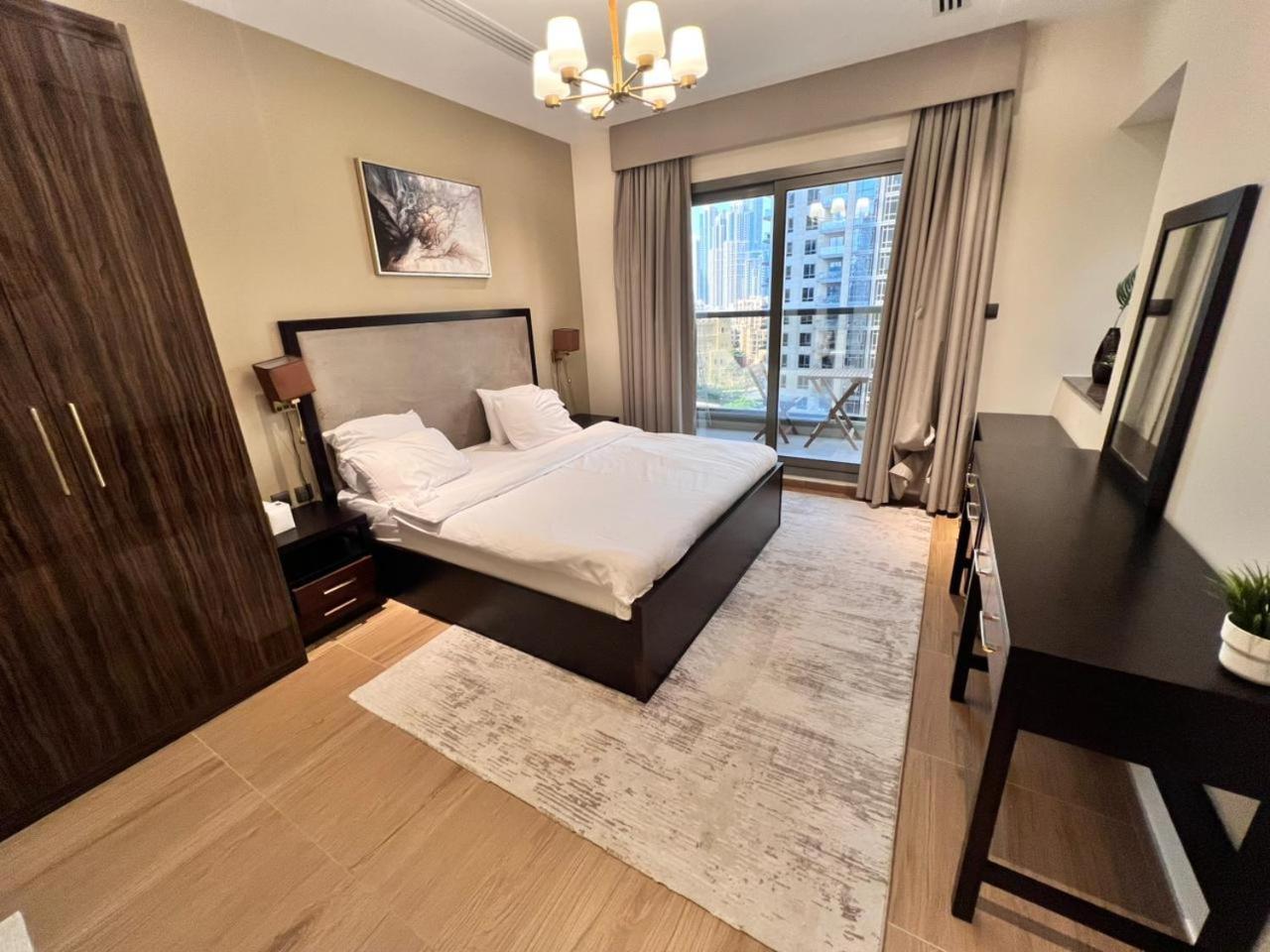 Downtown Burj View Elite Residency 1br & Hall Dubai