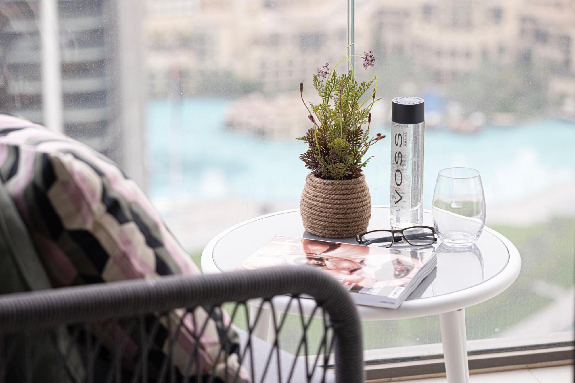 Apartment Modern Luxury Overlooking Burj Khalifa *