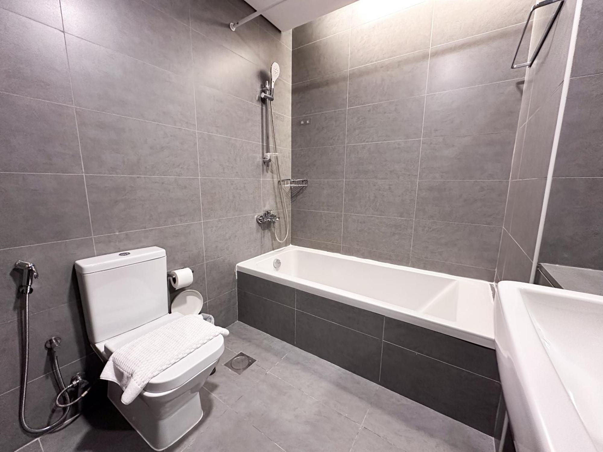 Luxurious 2br In Vezul Residence, Business Bay - 13ab01 *
