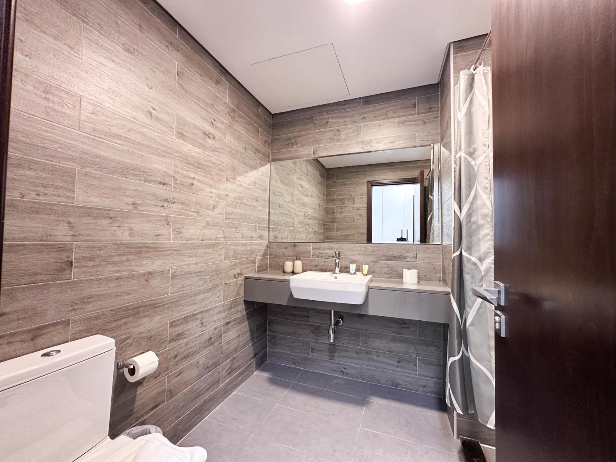 Luxurious 2br In Vezul Residence, Business Bay - 13ab01 Dubai