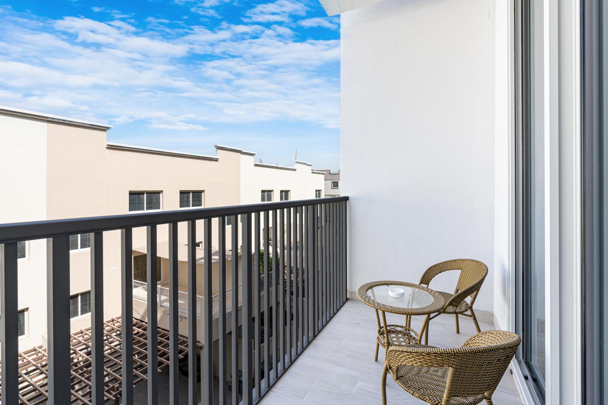 Cozy & Bright In The Heart Of Jvc Apartment Dubai