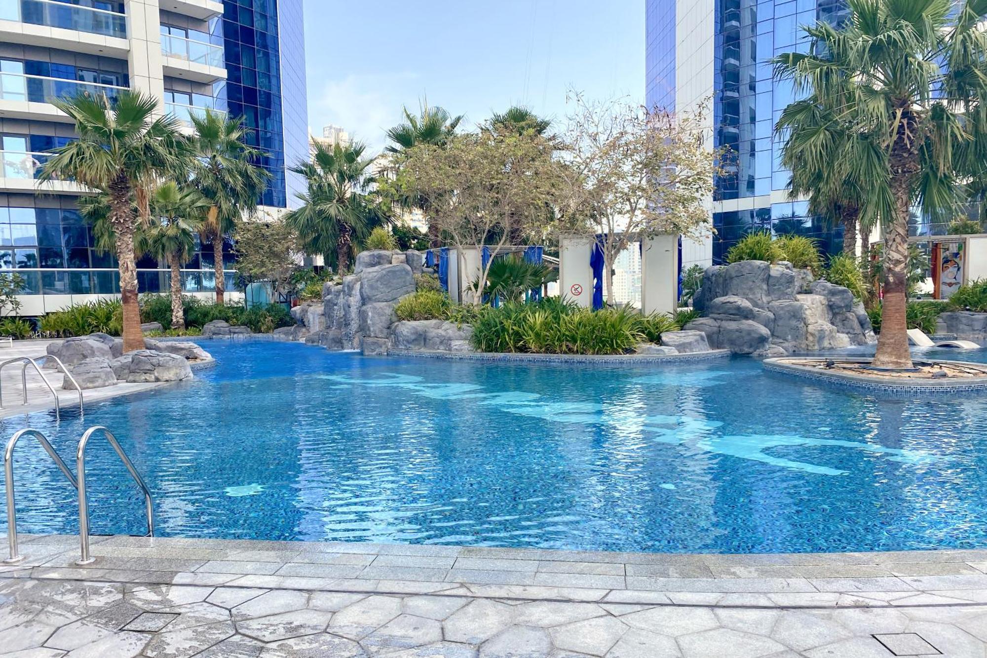 Spacious 3bhk In Paramount Tower B With Stunning Views-6204 * Dubai