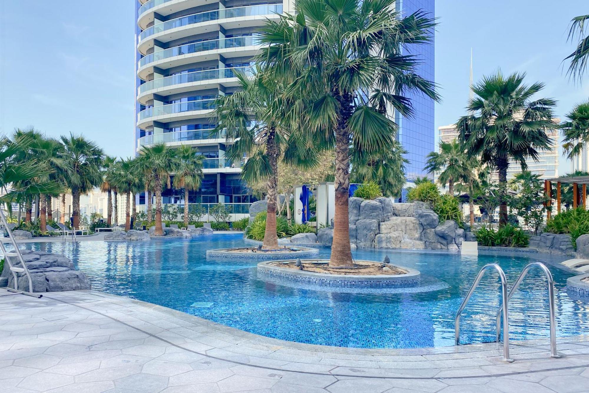 Apartment Spacious 3bhk In Paramount Tower B With Stunning Views-6204 Dubai