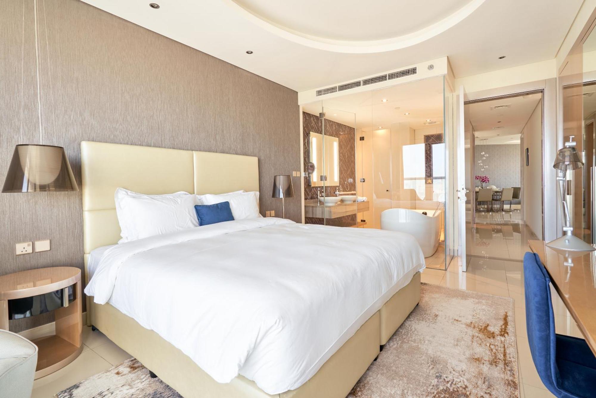 Spacious 3bhk In Paramount Tower B With Stunning Views-6204 * Dubai