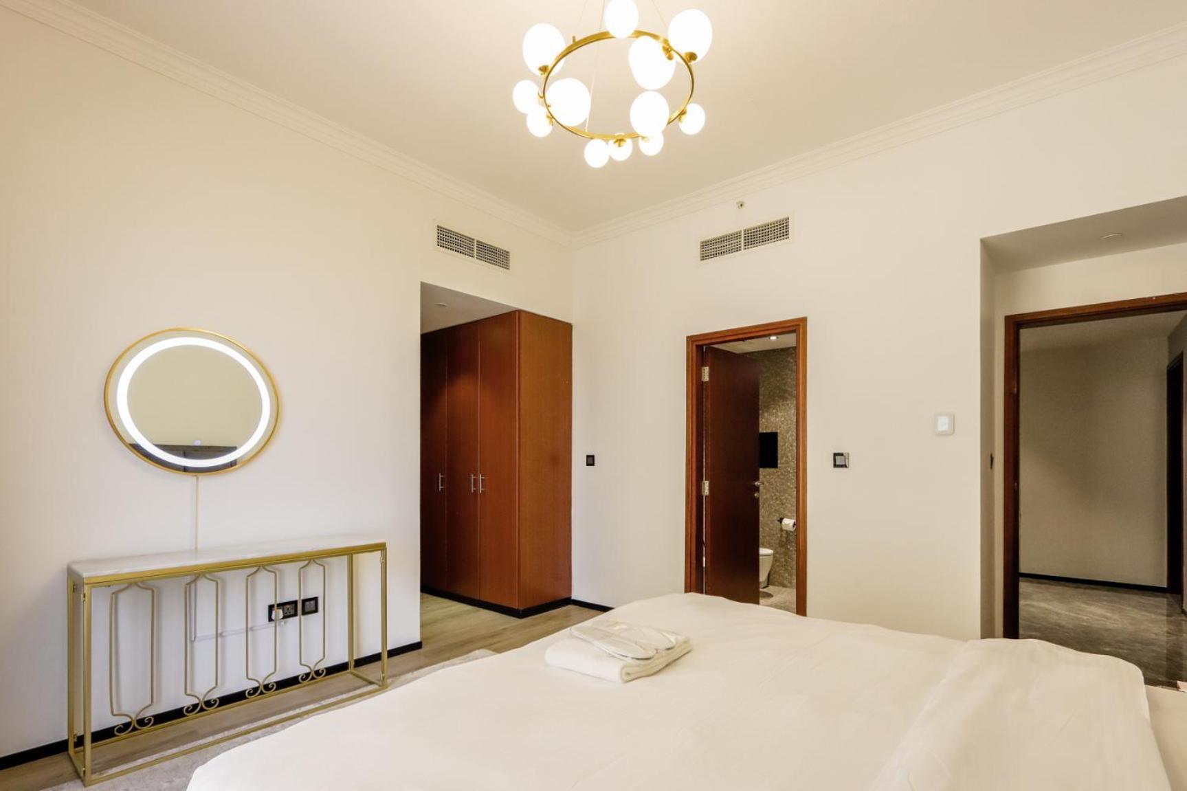 Upgraded 3b With Maids In Jbr The Walk Sadaf 4 Apartment Dubai
