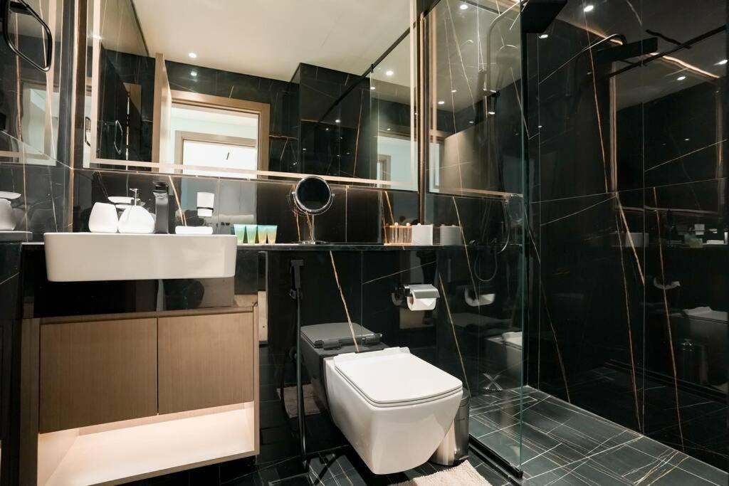 1-Bed In Binghatti Emerald With Pool Apartment