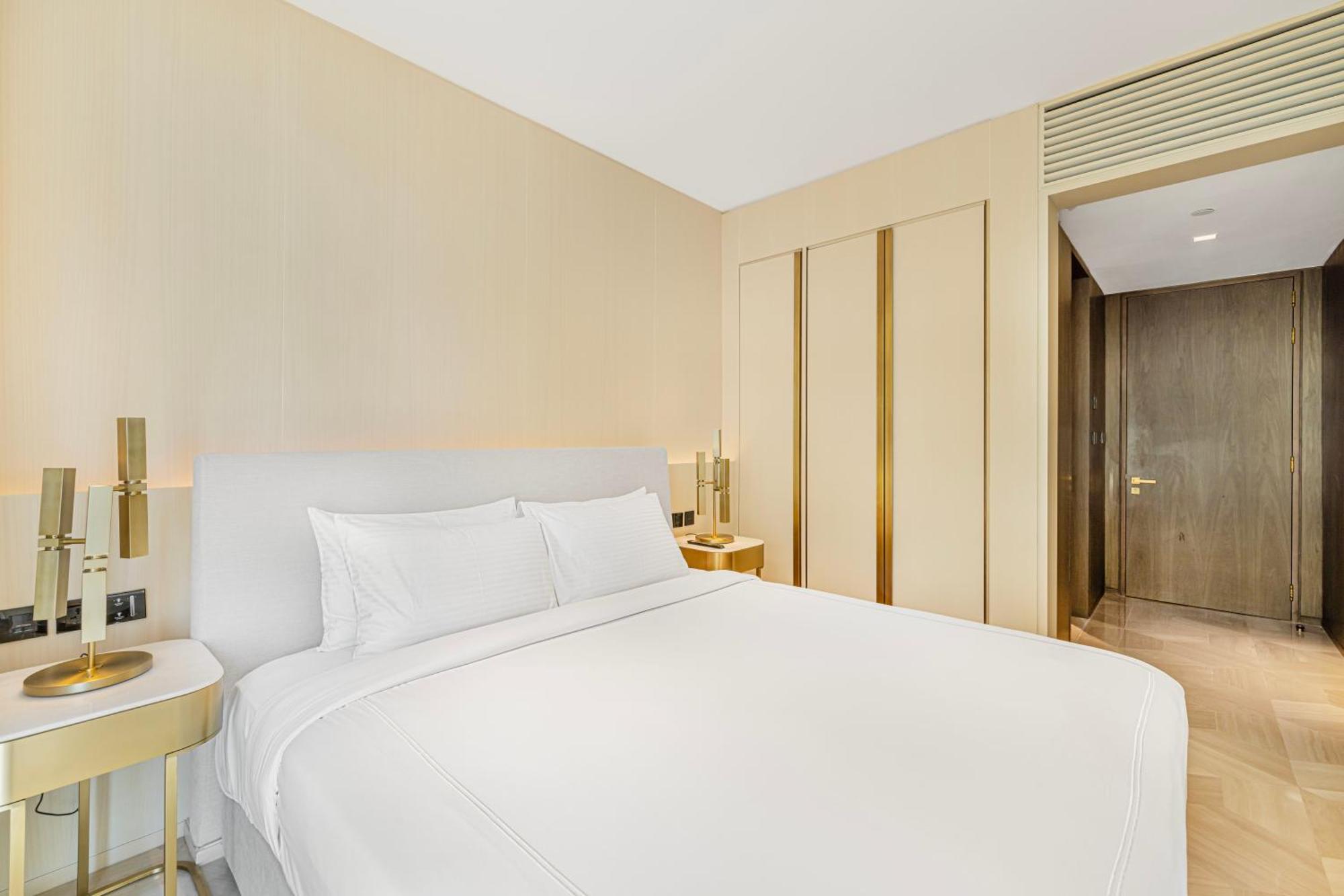 Daniels Spacious 2br At Five Palm With Biggest Layout Apartment Dubai