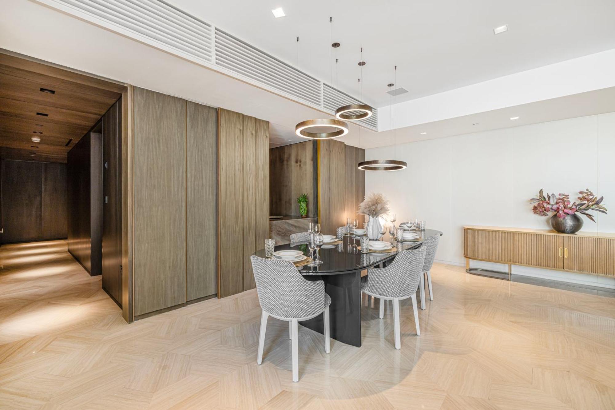 Daniels Spacious 2br At Five Palm With Biggest Layout