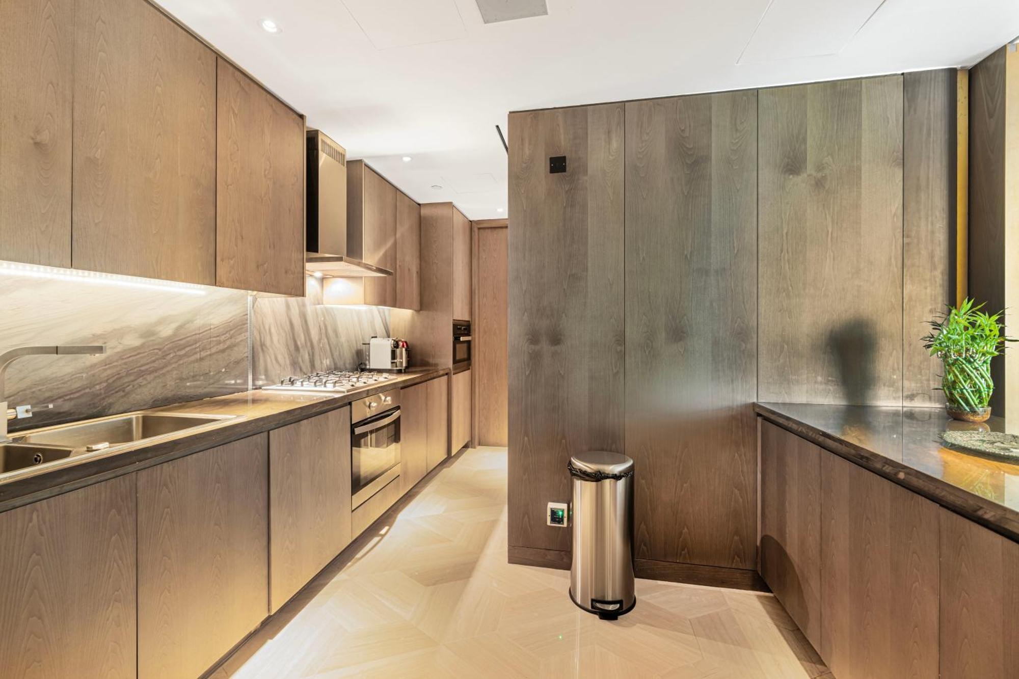 Daniels Spacious 2br At Five Palm With Biggest Layout *