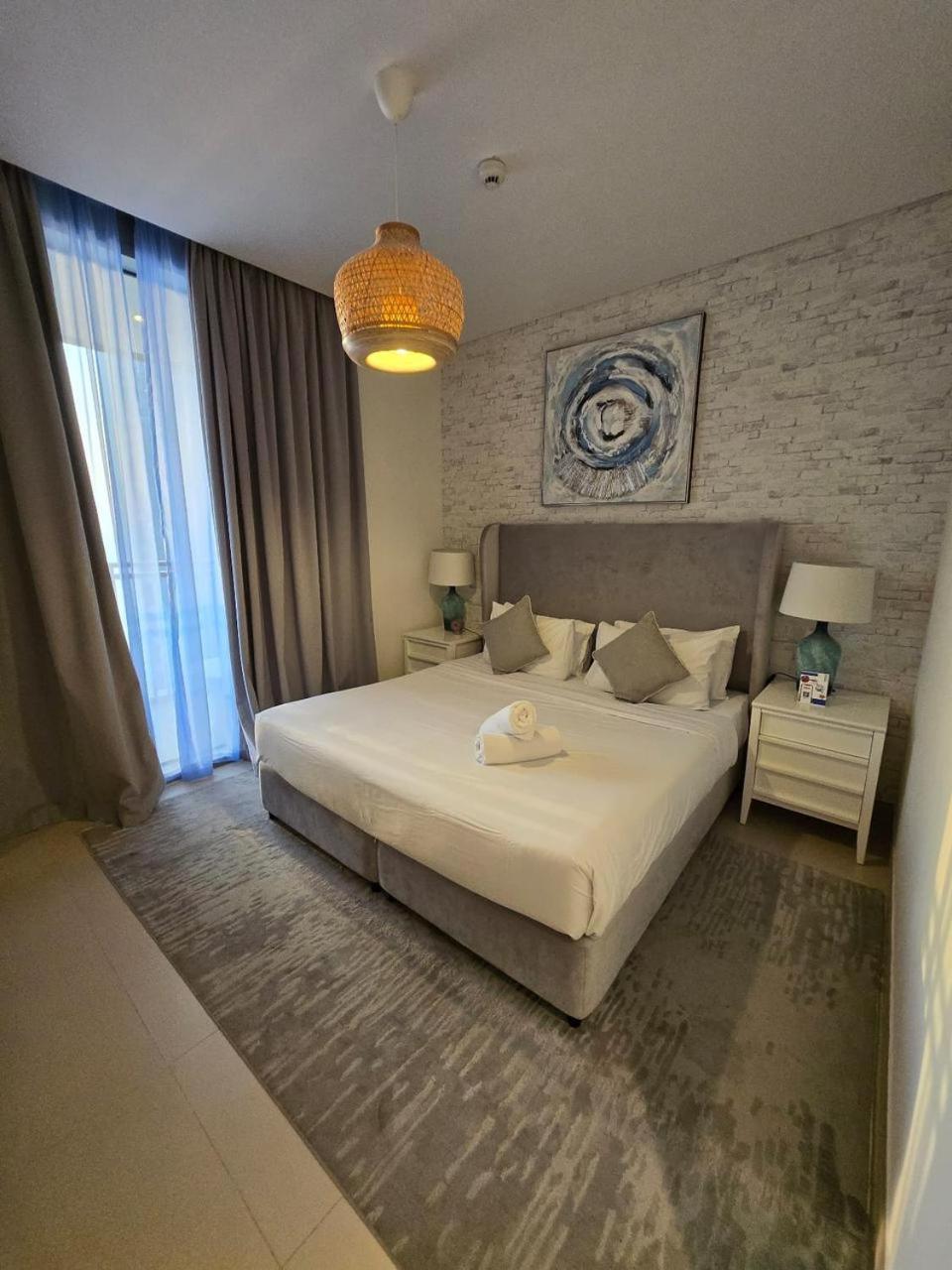 Apartment 5242 Tower 2 Marina - Infinity Homes *