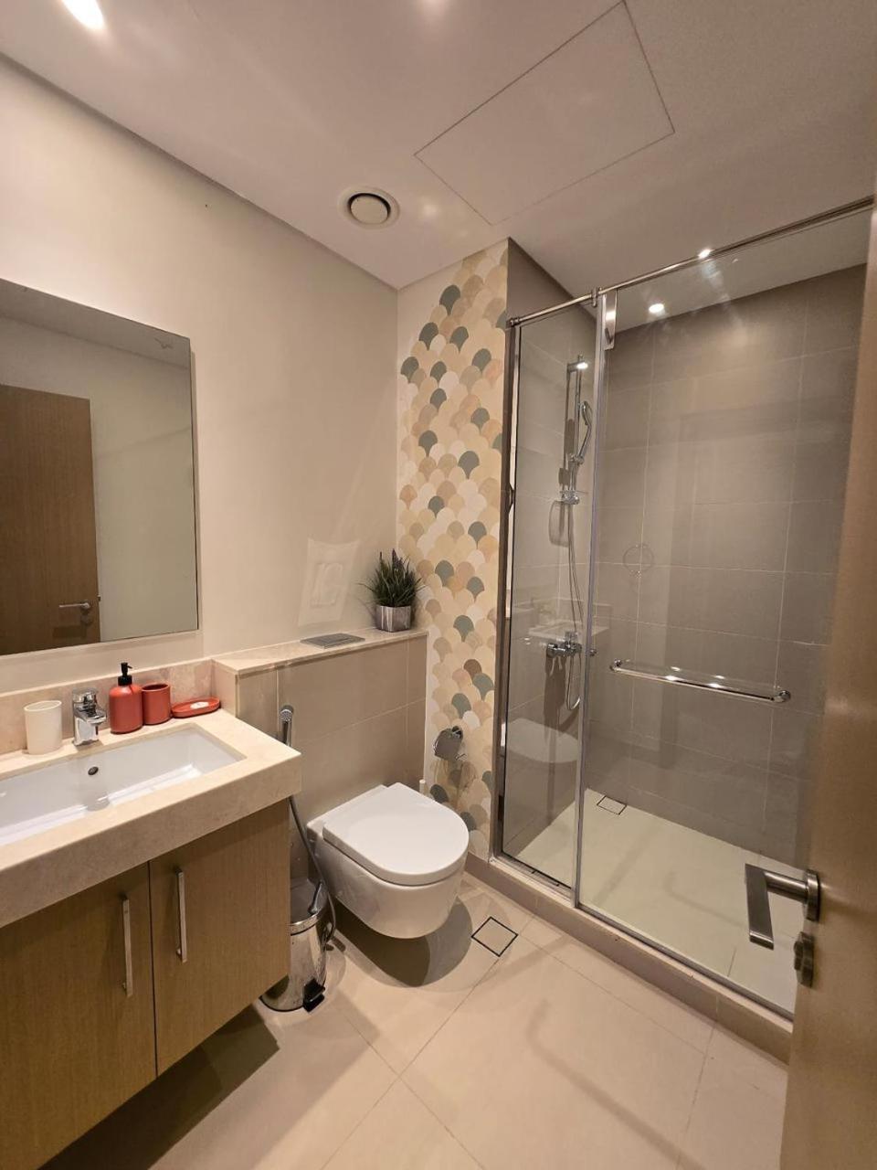 5242 Tower 2 Marina - Infinity Homes *