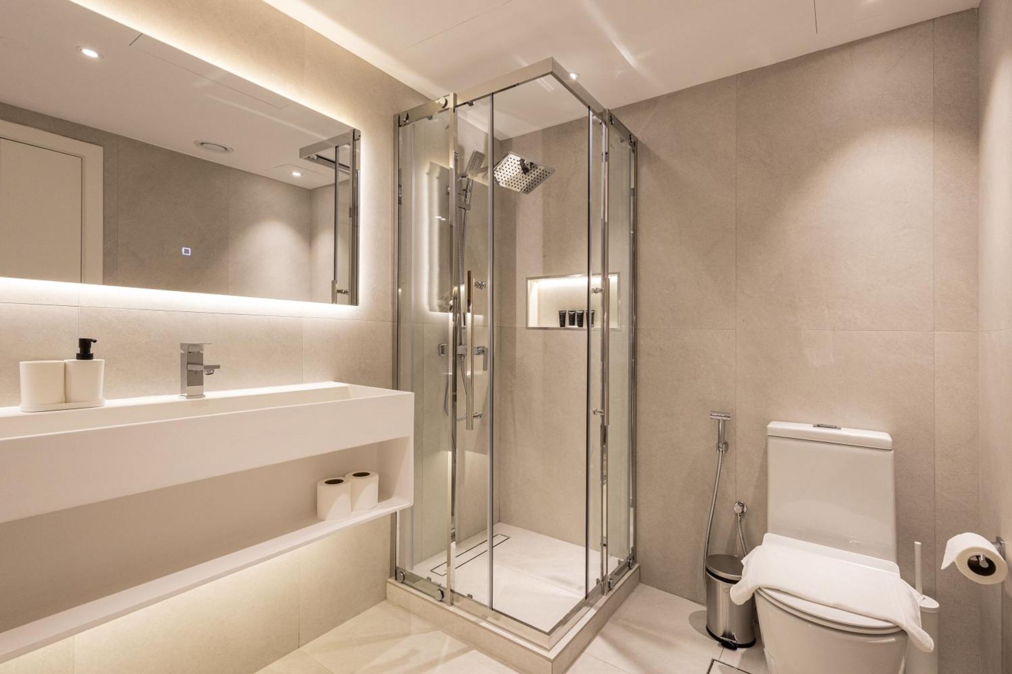 Apartment Stylish & Upgraded 2br Near Mall - Allsopp & Allsopp Dubai