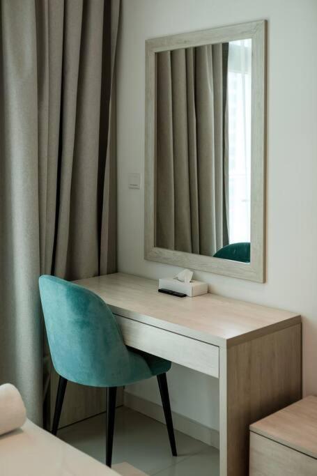 Private Palm Jumeirah High Floor Apartment Dubai