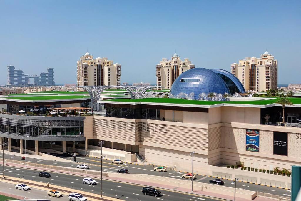 Private Palm Jumeirah High Floor Apartment *