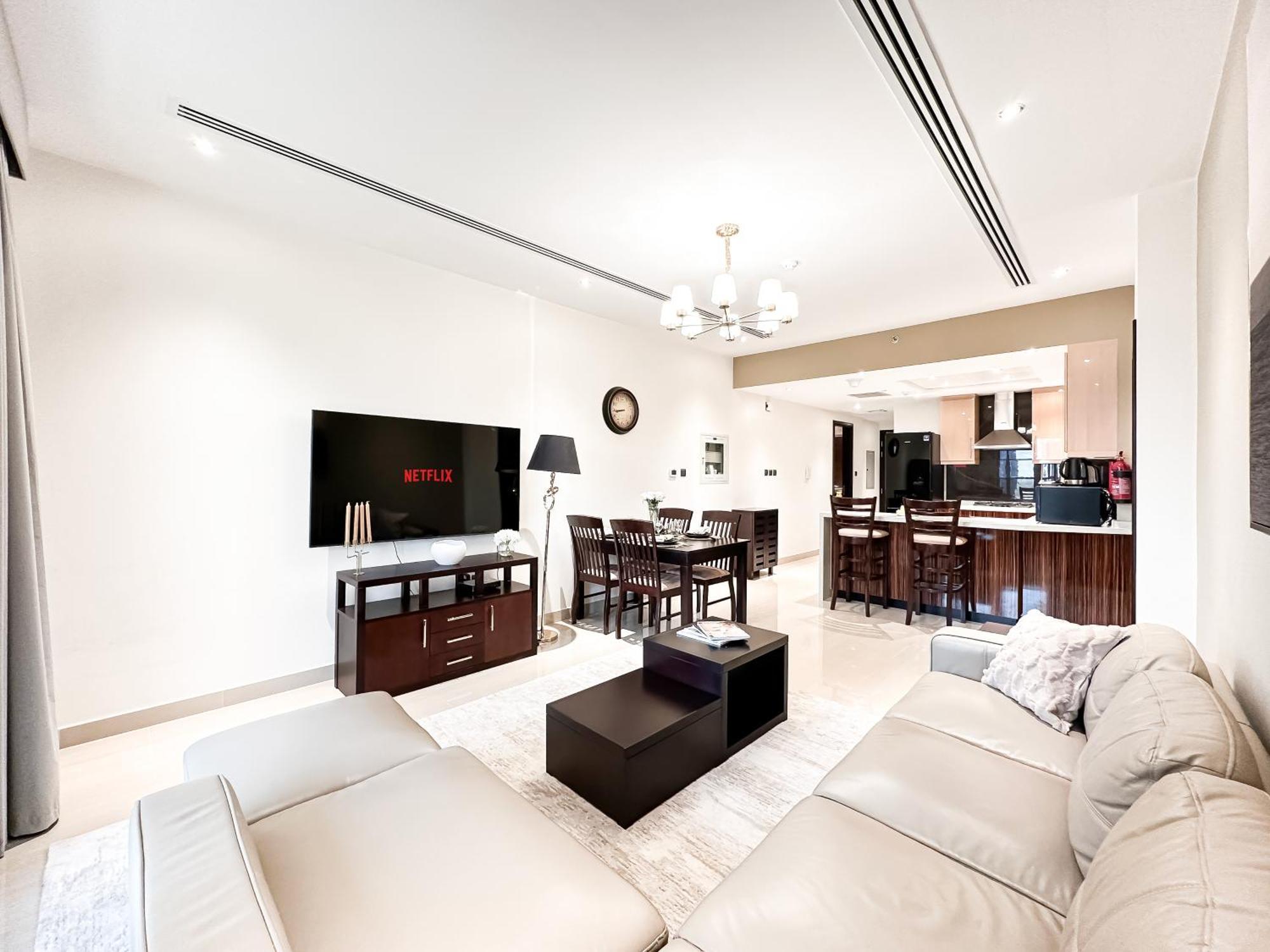 Apartment Trophy Sunset Serenity In Downtown With Panromic Skyline Views Dubai