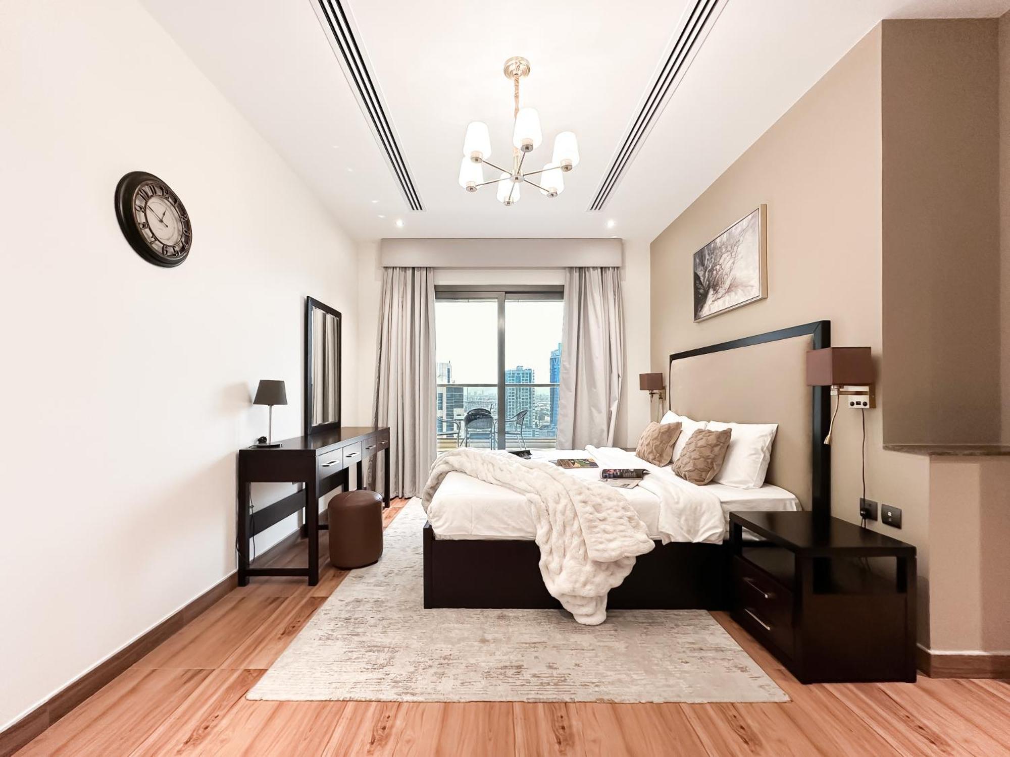 Trophy Sunset Serenity In Downtown With Panromic Skyline Views Apartment *