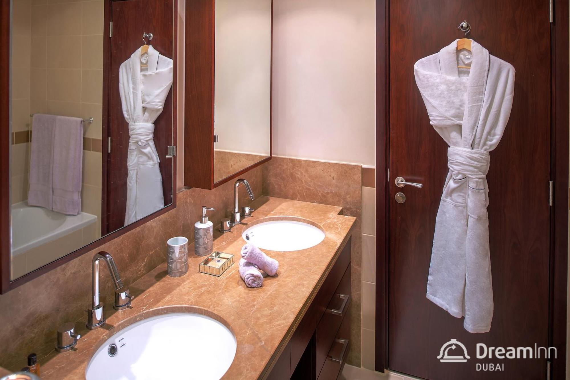 Apartment Dream - With Private Terrace, 29 Boulevard Downtown *