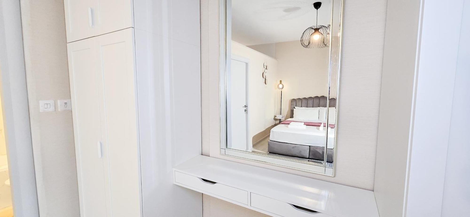 Apartment Renovated Cozy One Bed D2-1007
