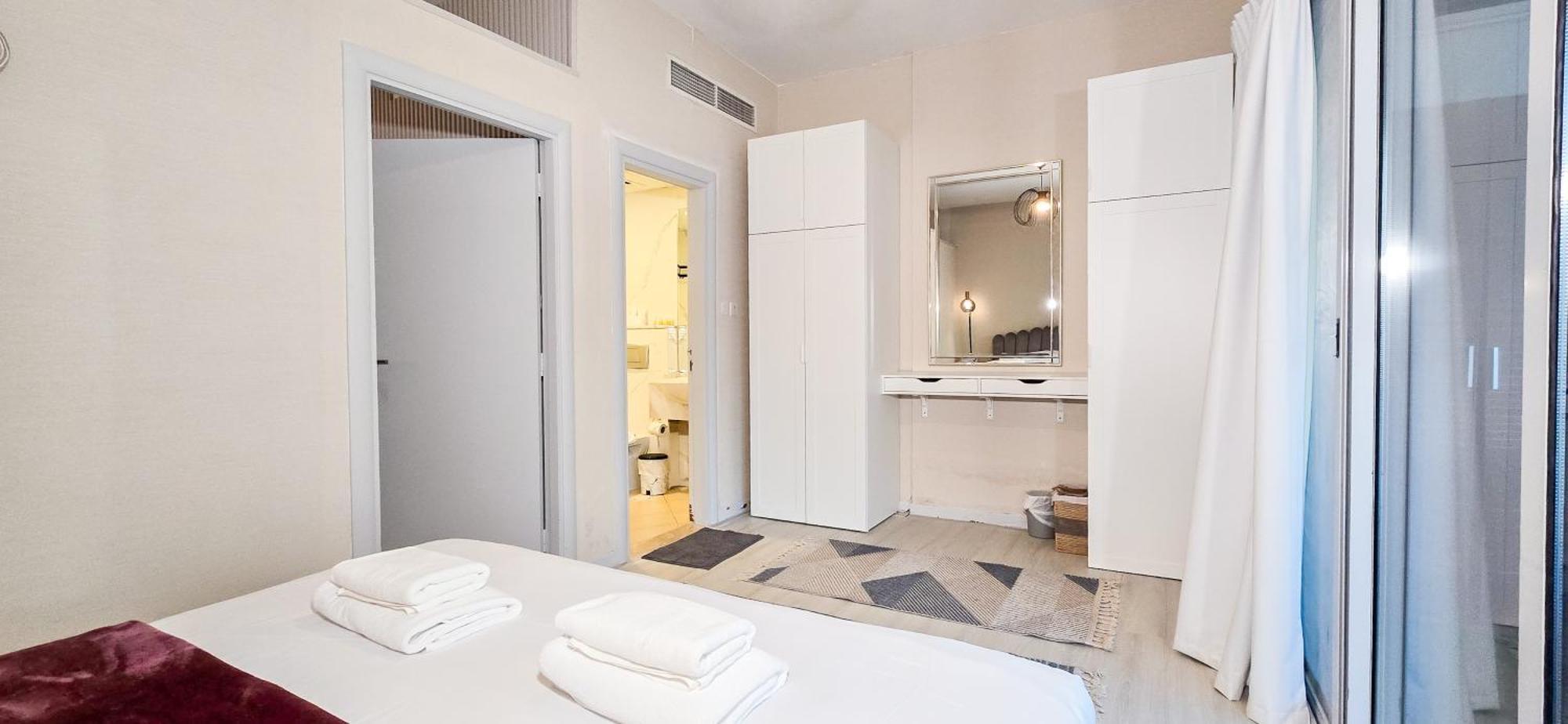 Renovated Cozy One Bed D2-1007 Apartment