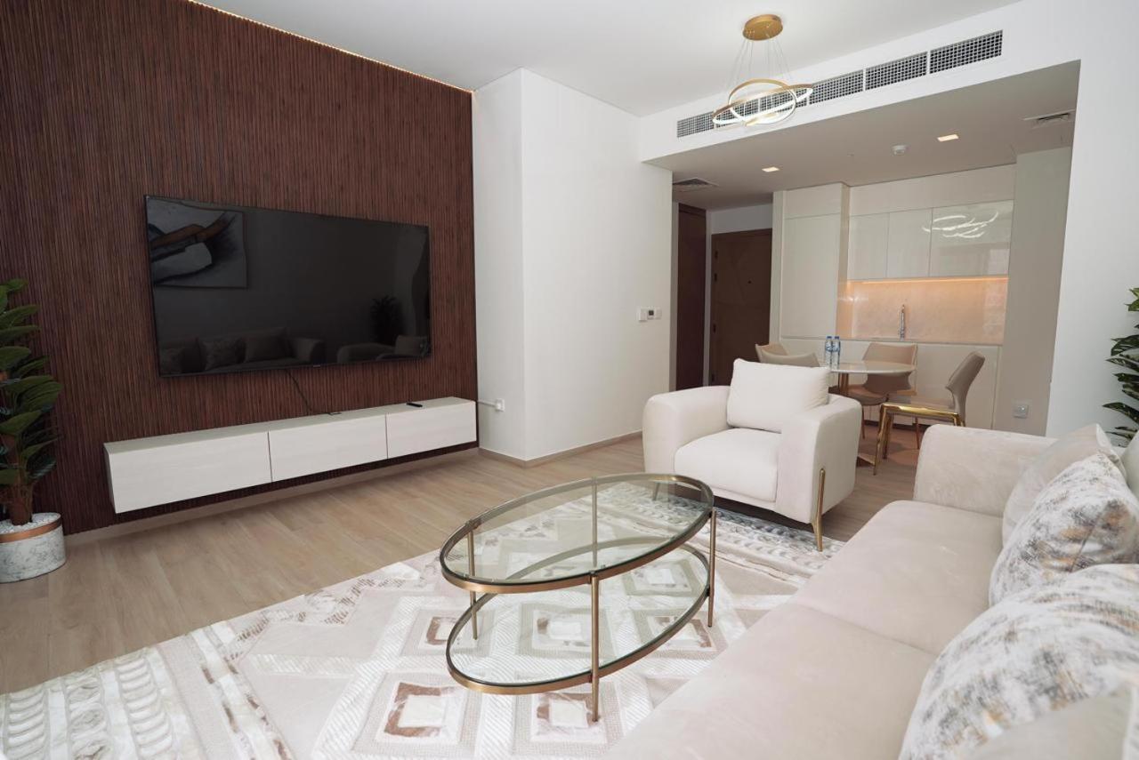 High Floor 1 Bhk With Great View Dubai