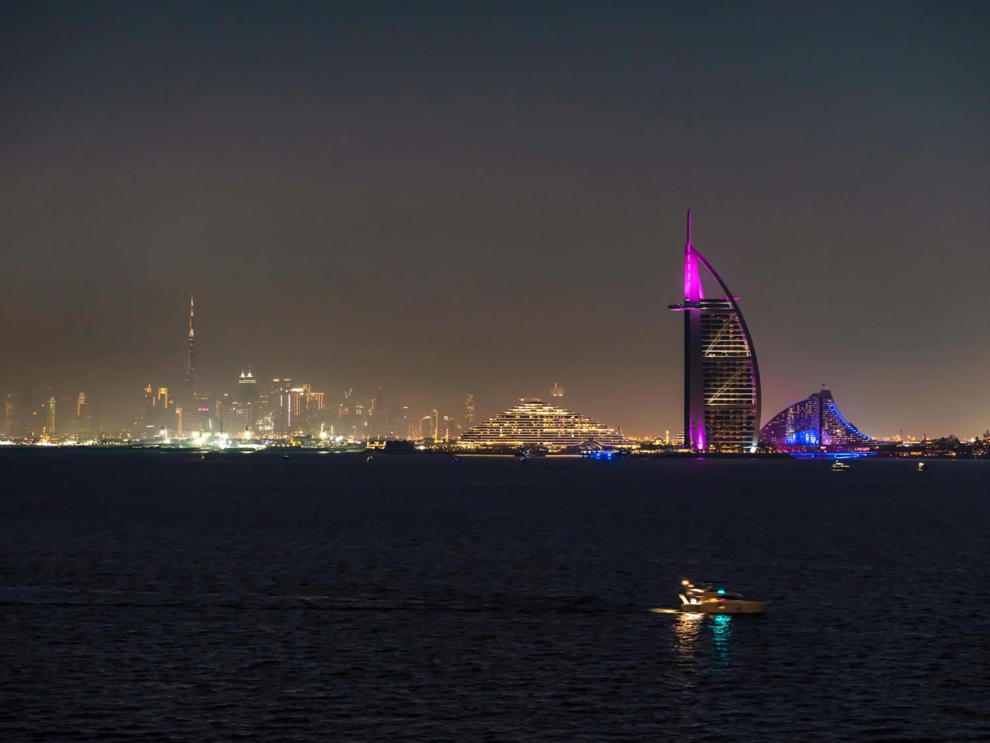 Luxury In Anantara With Stunning Burj Alarab & Sea Views Apartment *