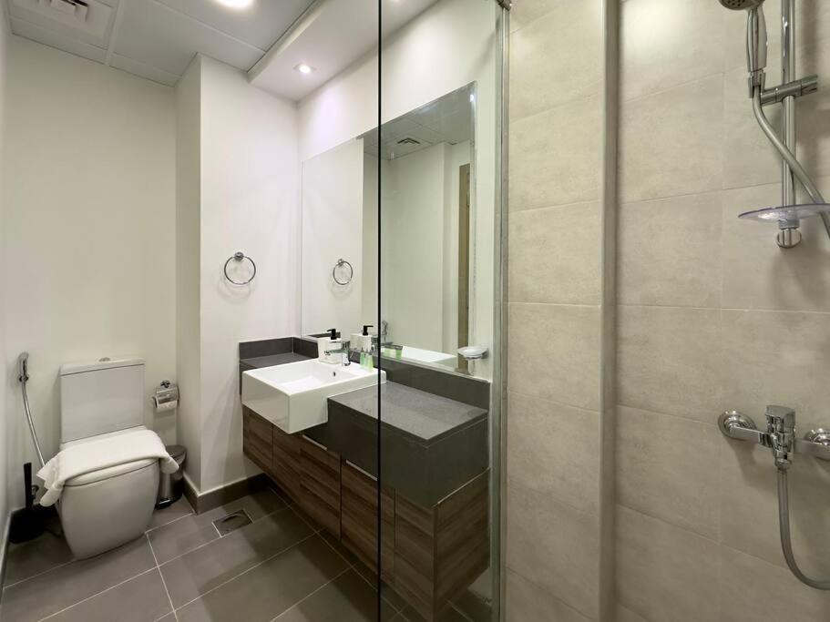 Apartment Dar Vacation - High Floor With View - Jvc