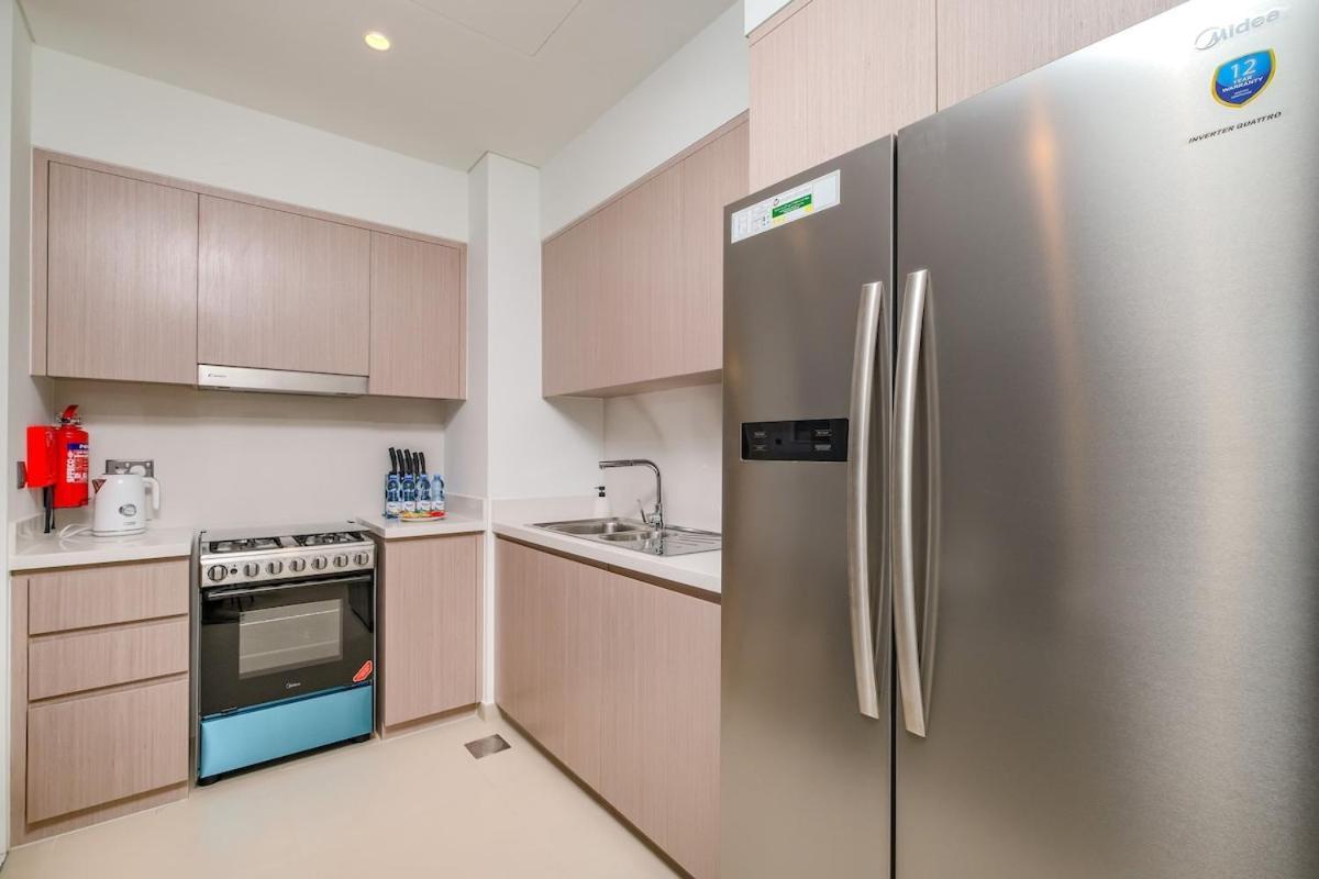 Luxurious 2-bedroom Escape With Burj Khalifa Views At Act One In Downtown *