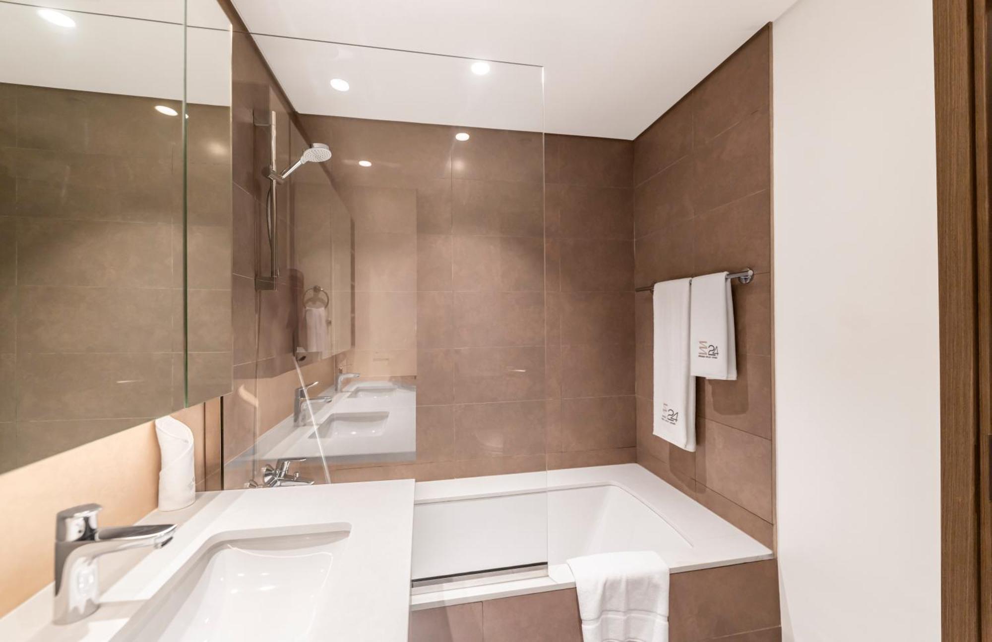 Apartment Escape 24 Luxury 2br Creek Harbour Creek Gate Dubai