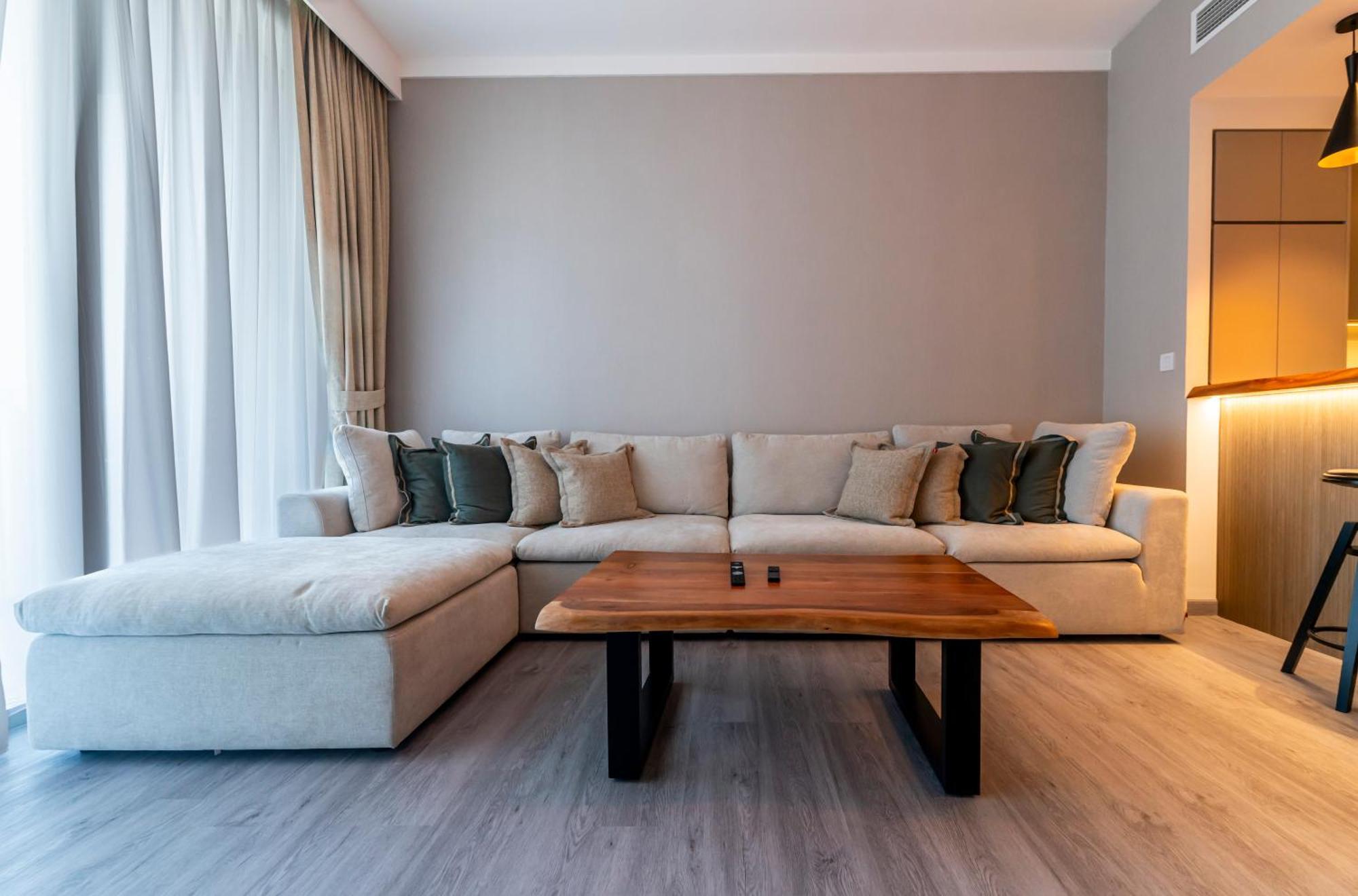 Escape 24 Luxury 2br Creek Harbour Creek Gate Apartment *