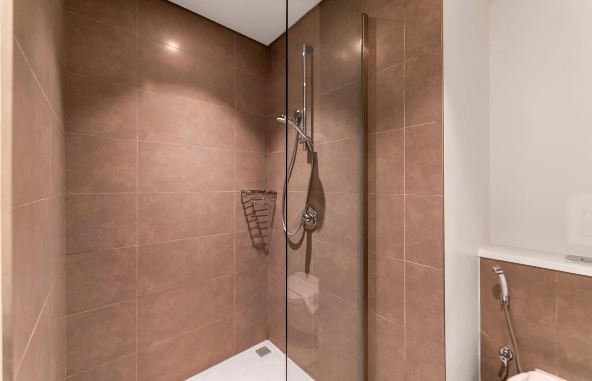 Escape 24 Luxury 2br Creek Harbour Creek Gate Apartment