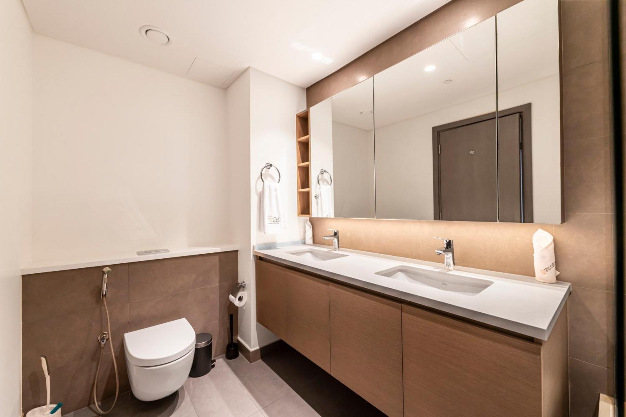 Escape 24 Luxury 2br Creek Harbour Creek Gate Apartment *