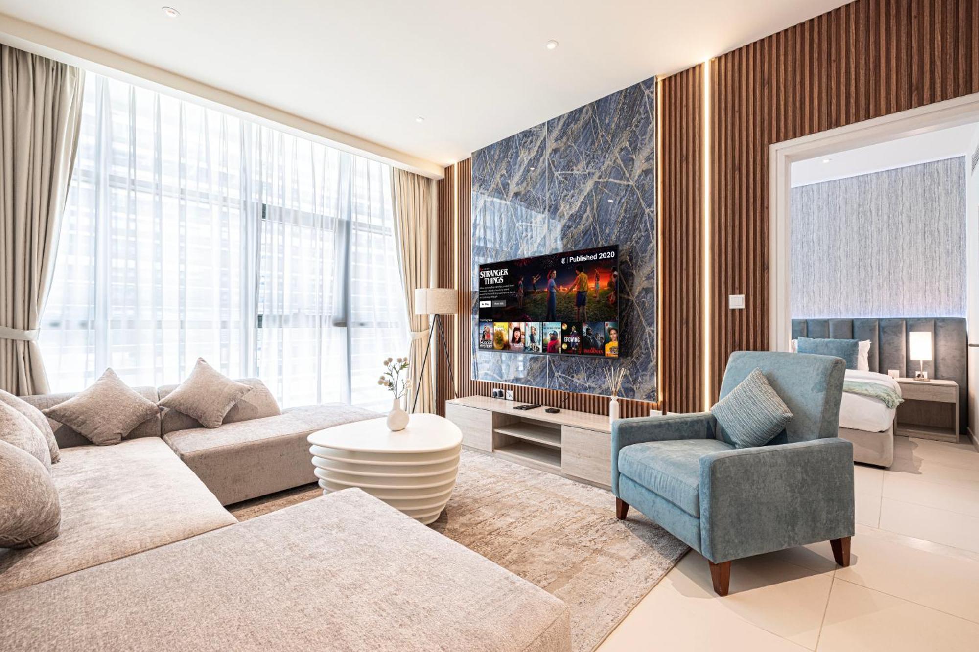 Palm Jumeirah - Free Infinity Pool & Private Beach Apartment