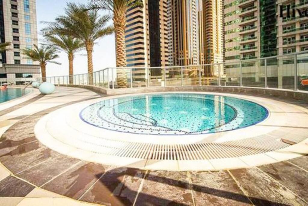 Luxury 2 Bedroom In Marina * Dubai
