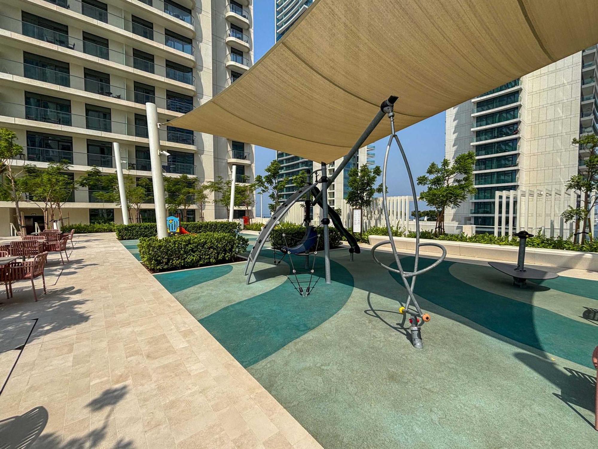 Frank Porter - Marina Vista 2 Apartment