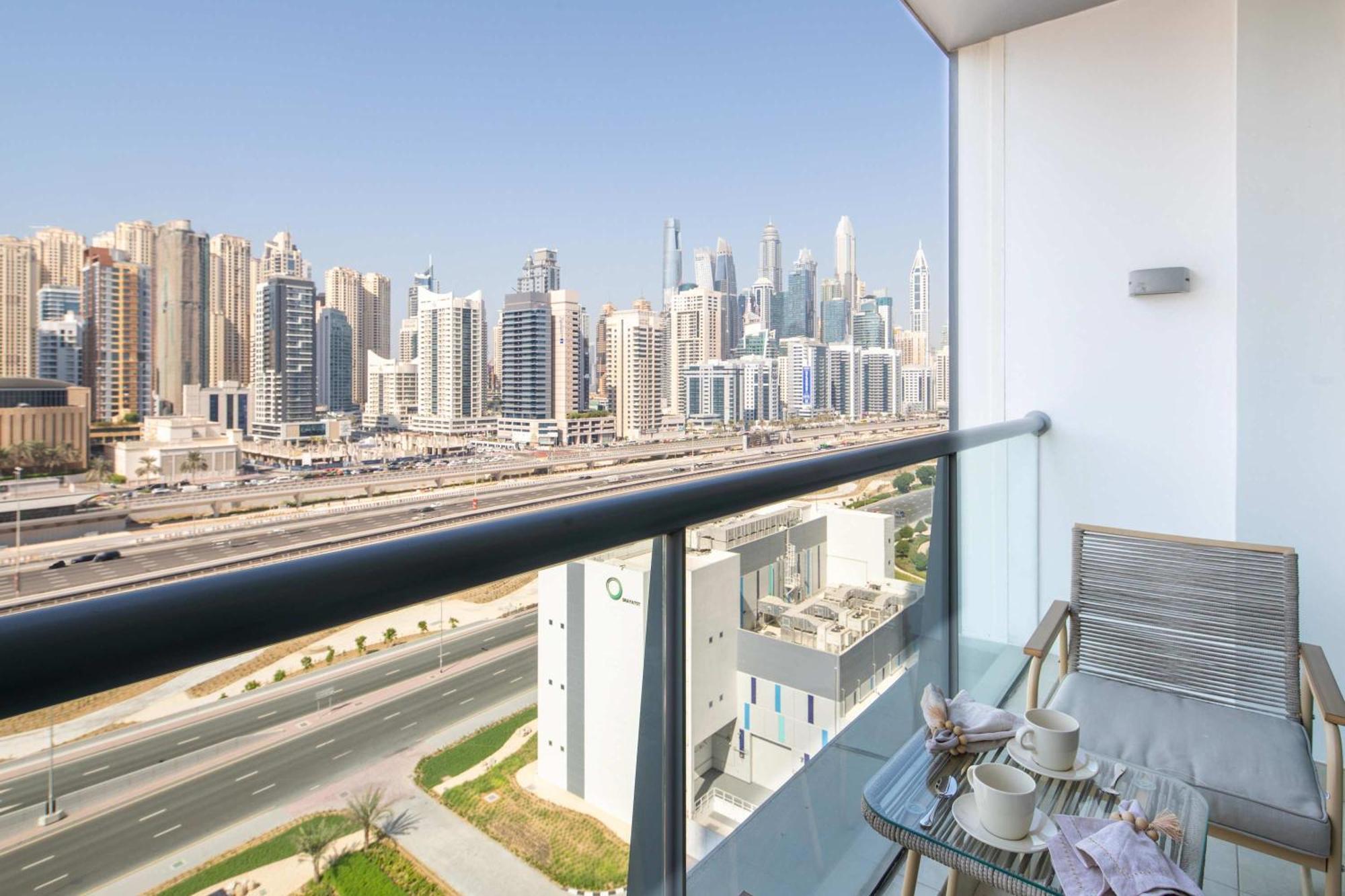 Apartment Frank Porter - Madina Tower