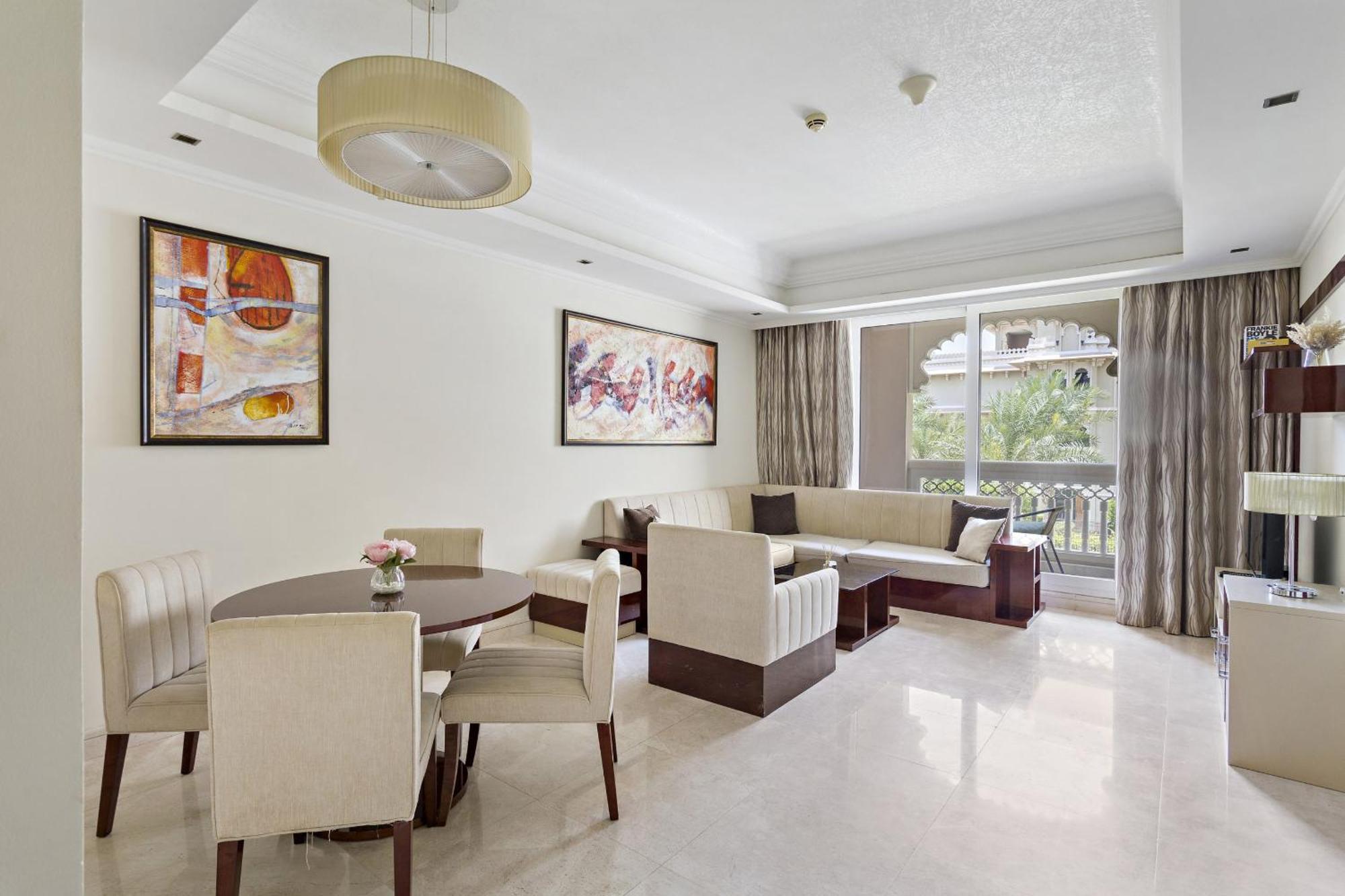 Vayk - Luxurious 1 Bedroom With Private Beach Access In Palm Jumeirah Apartment Dubai