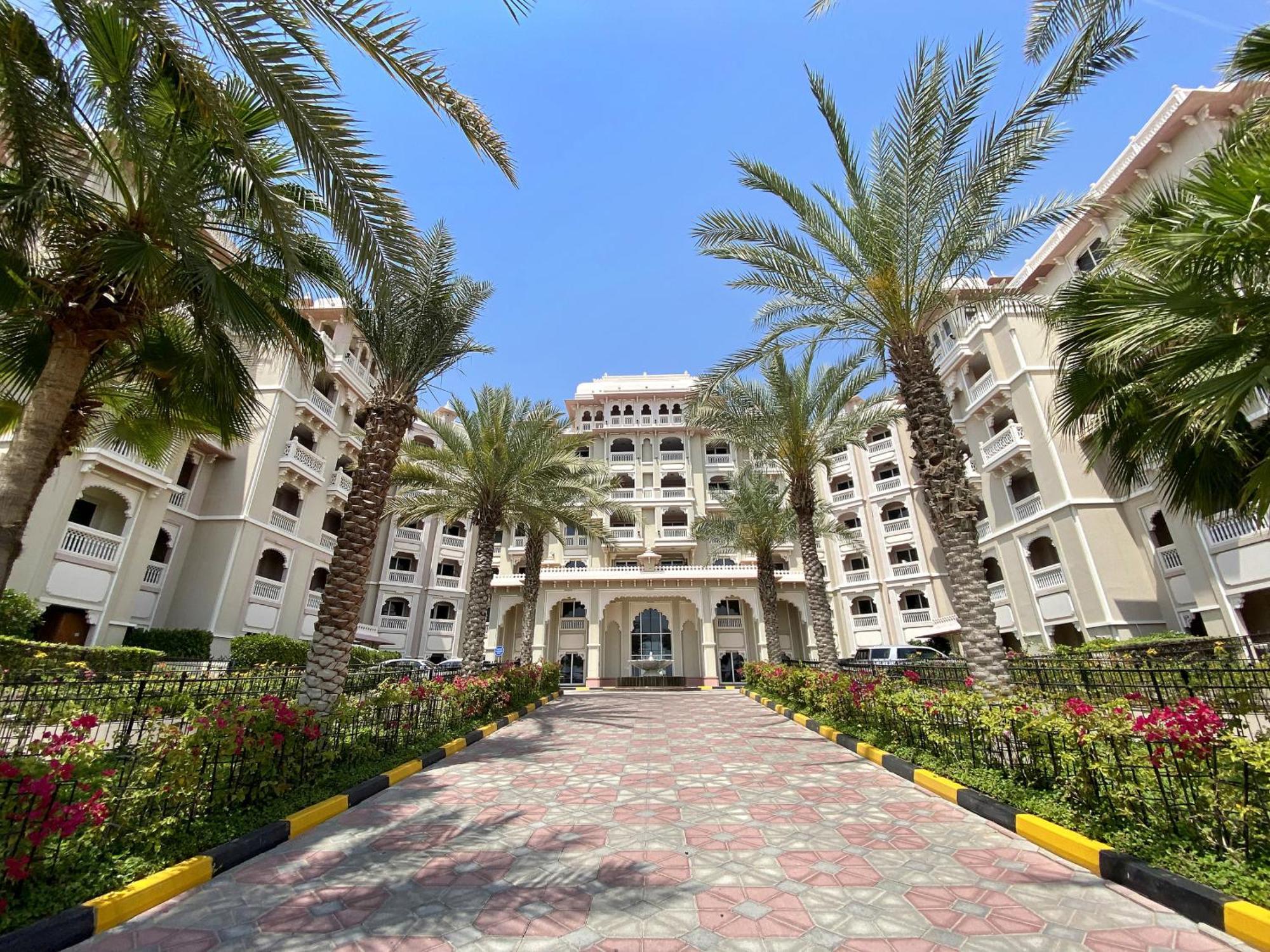 Vayk - Luxurious 1 Bedroom With Private Beach Access In Palm Jumeirah Apartment