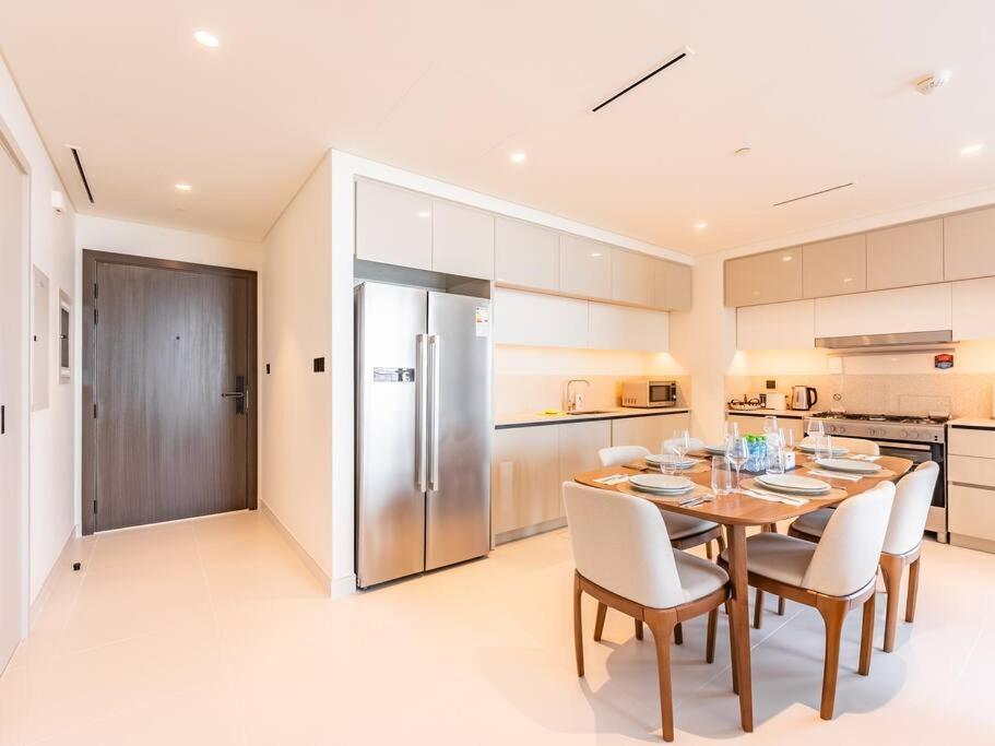 Apartment Coastal Luxury 4br With Marina Skyline View Dubai