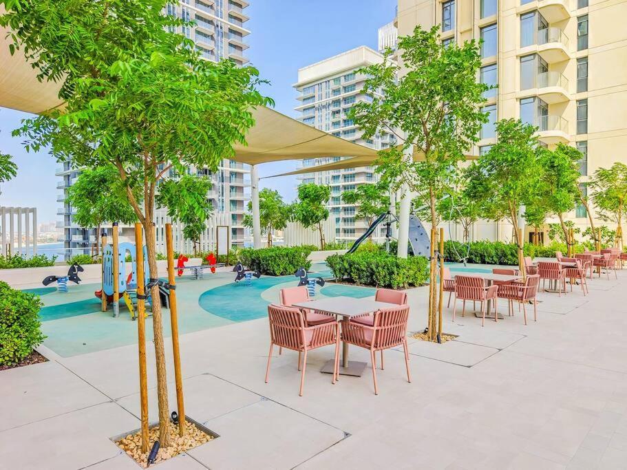 Coastal Luxury 4br With Marina Skyline View Apartment