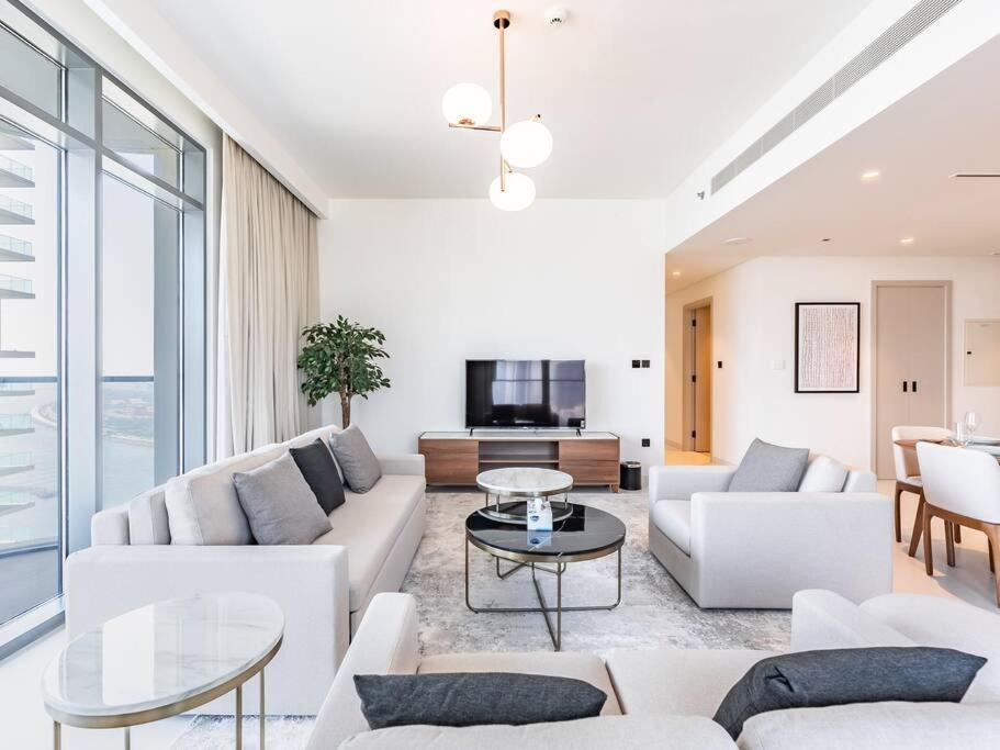Apartment Coastal Luxury 4br With Marina Skyline View