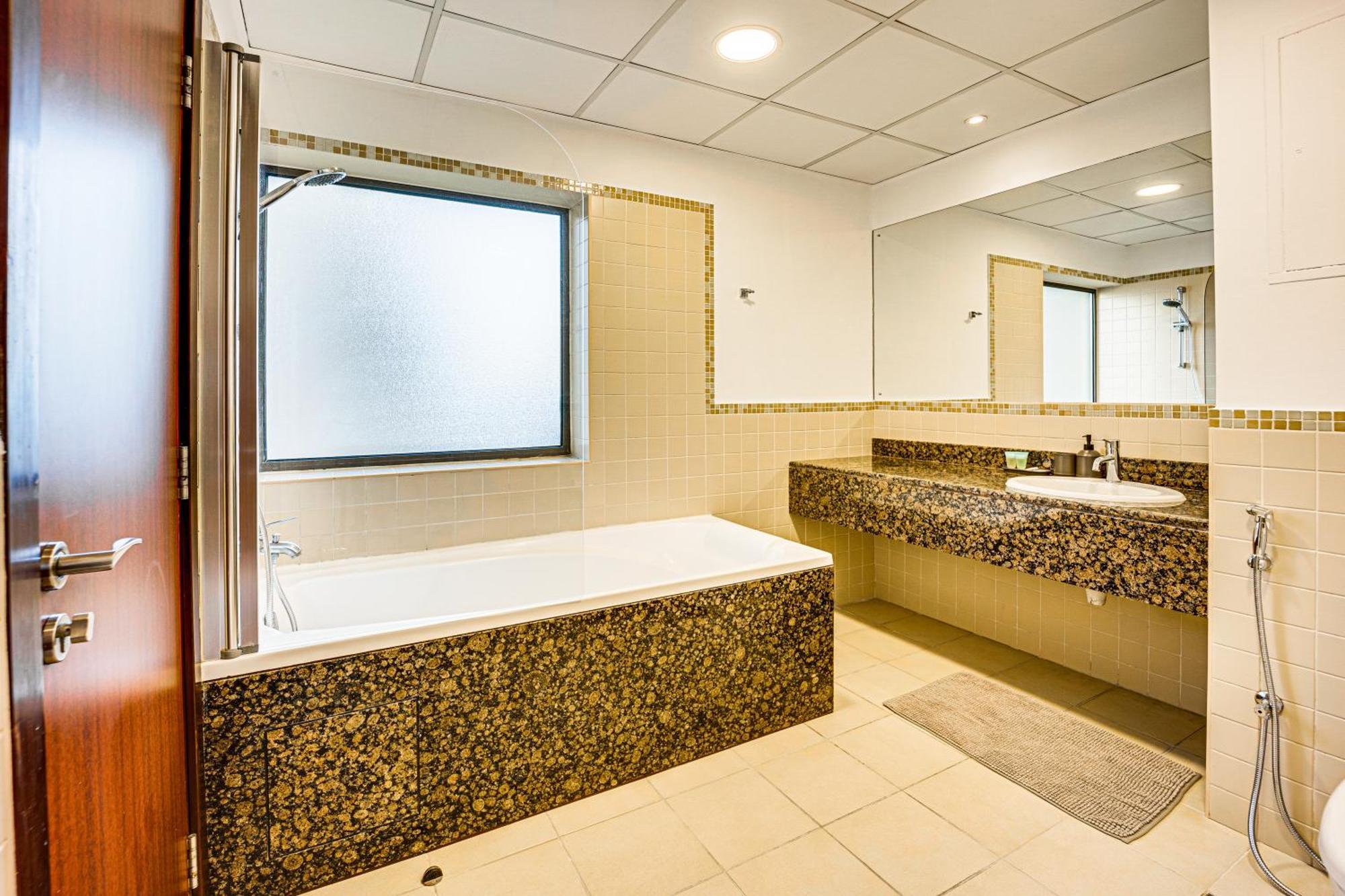 Bright In Jbr Few Steps From The Beach Apartment Dubai