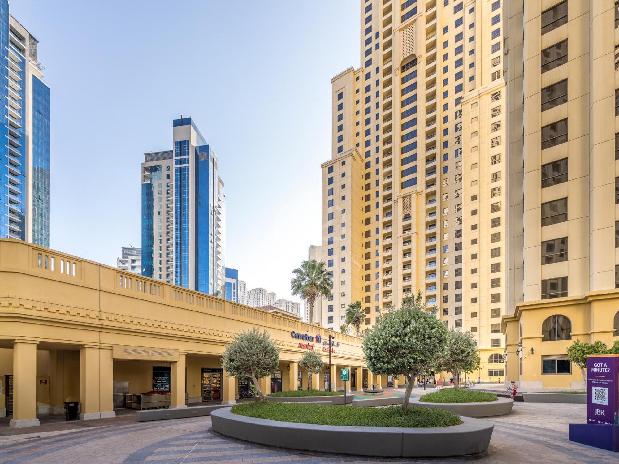 Bright In Jbr Few Steps From The Beach *