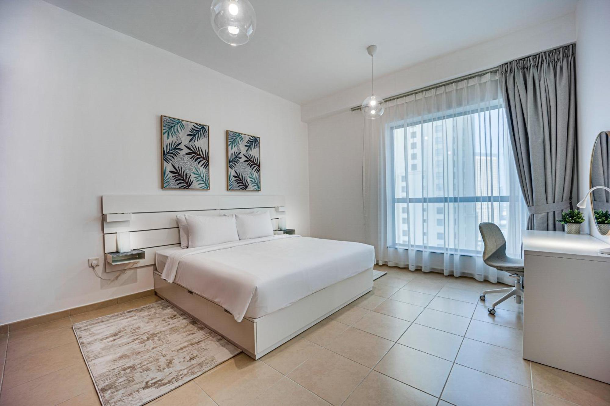 Bright In Jbr Few Steps From The Beach Apartment *