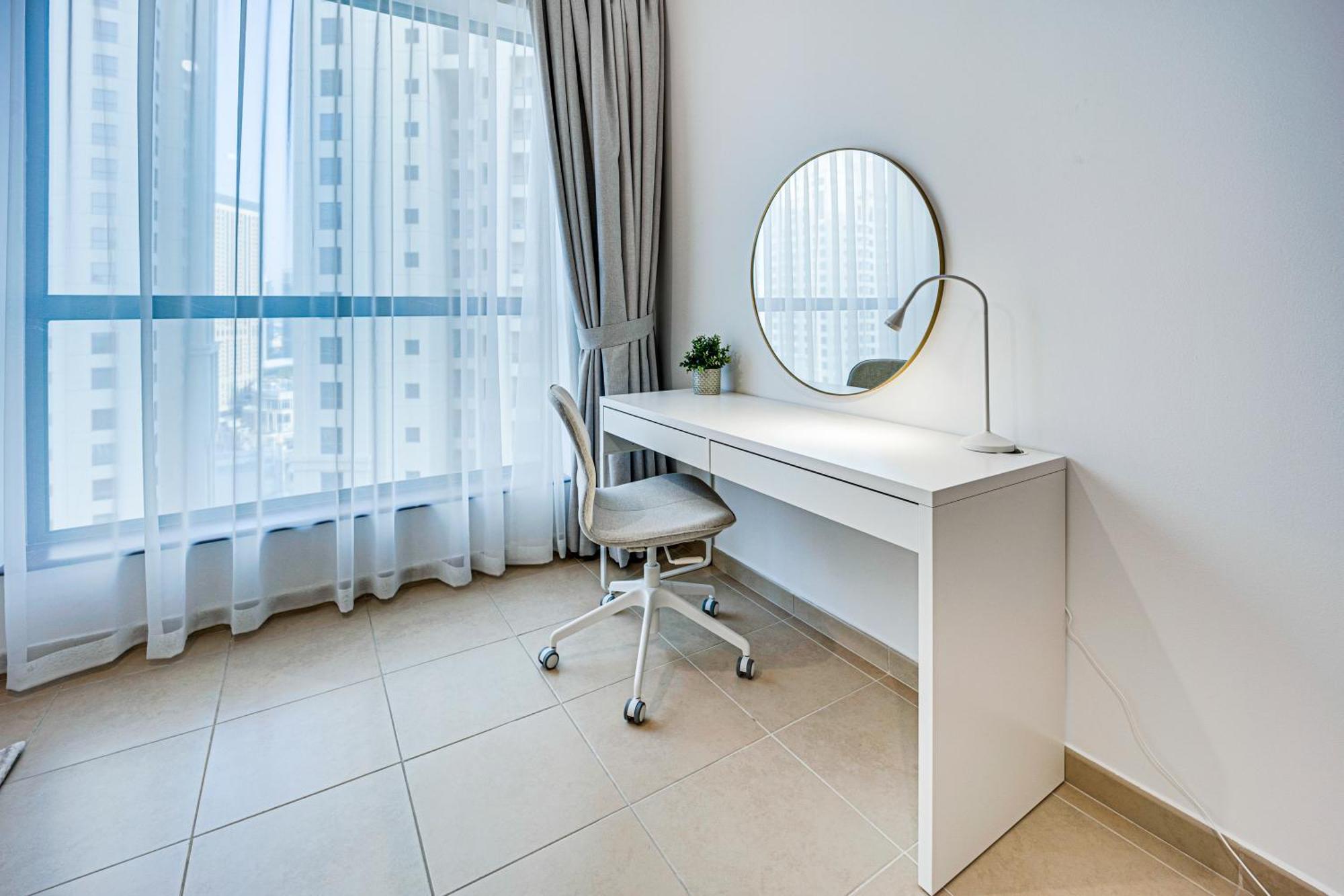 Apartment Bright In Jbr Few Steps From The Beach Dubai