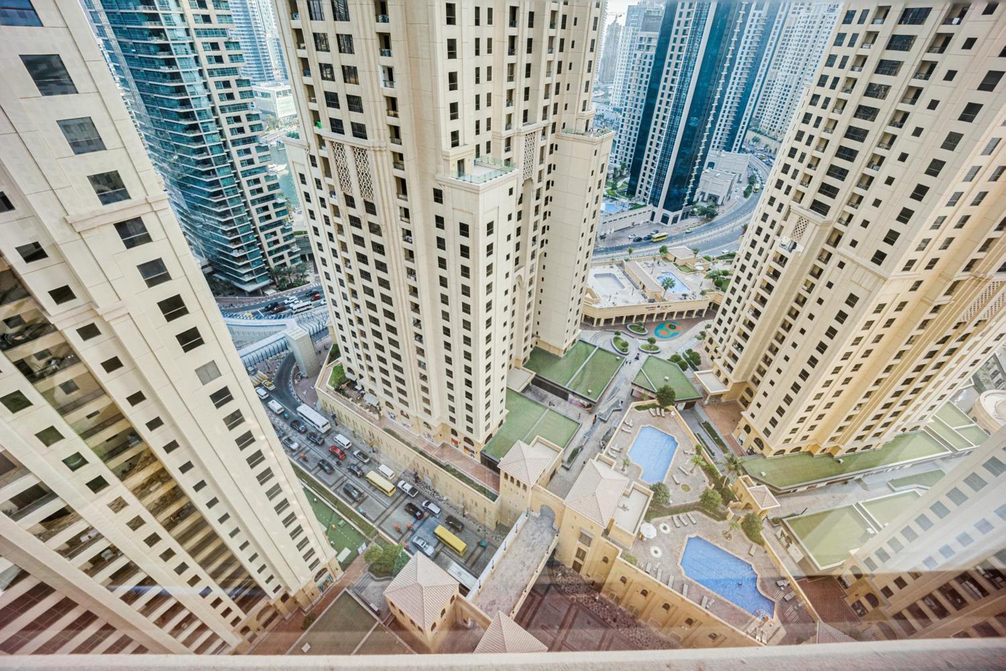 Bright In Jbr Few Steps From The Beach *