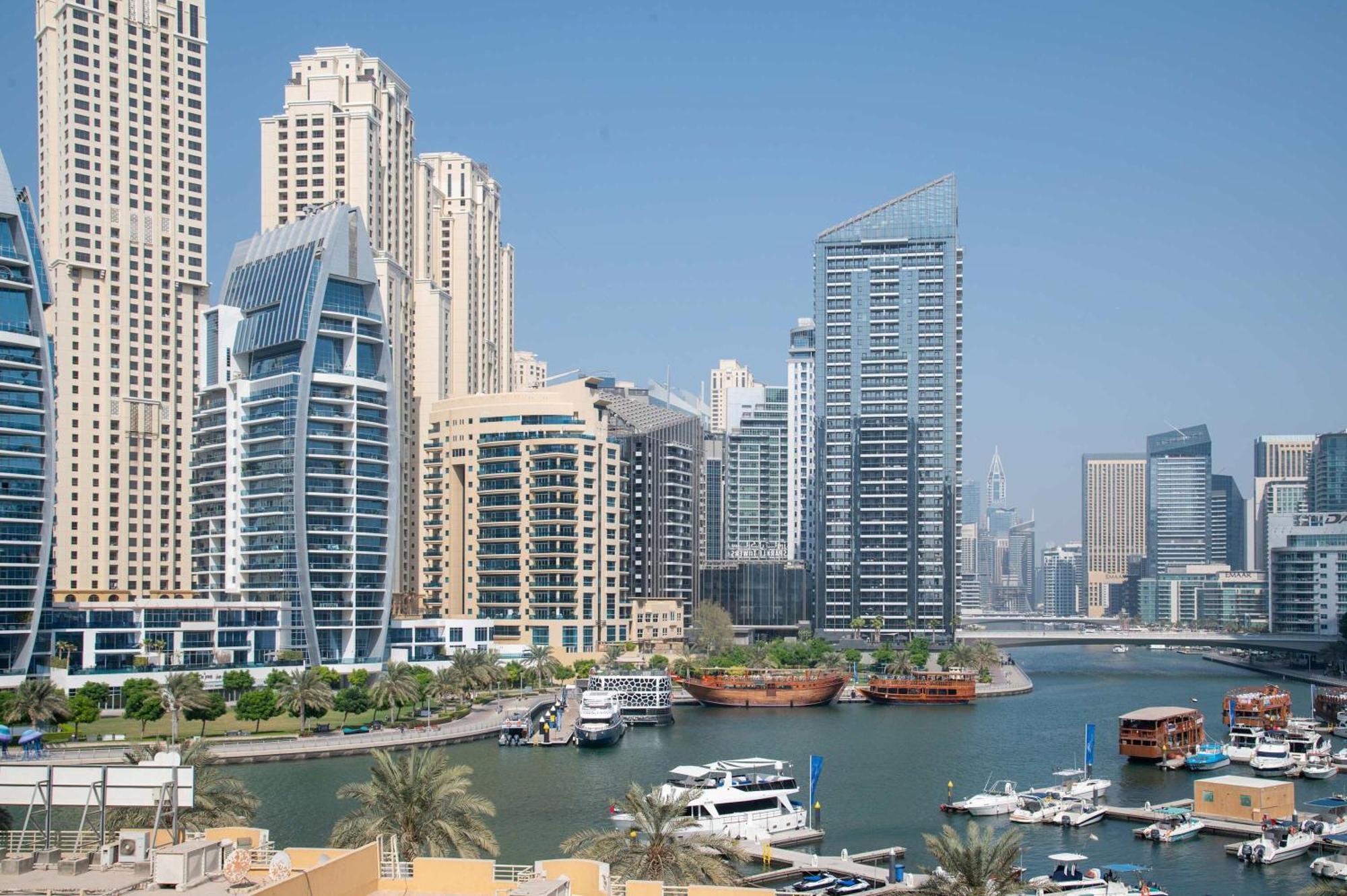Frank Porter - Dec Tower 3 * Dubai
